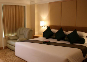 Miracle Grand Convention Hotel Rooms