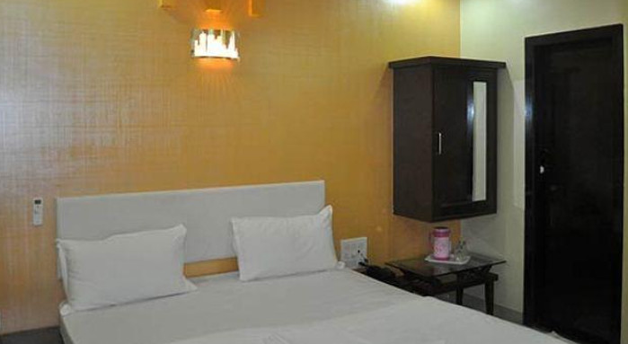 Hotel Om residency